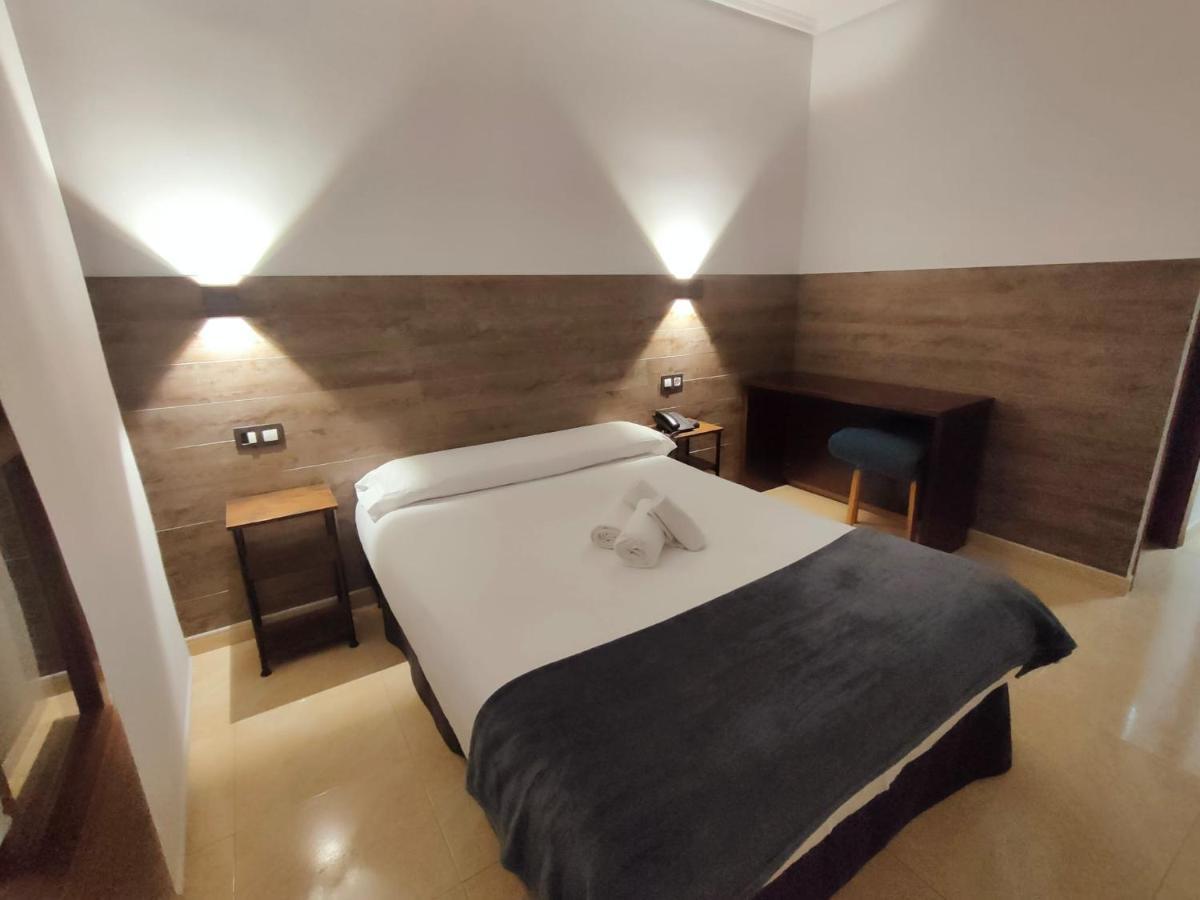 Hotel Artxanda Bilbao, Parking Gratuito En El Exterior Junto Al Hotel (Adults Only) Ngoại thất bức ảnh