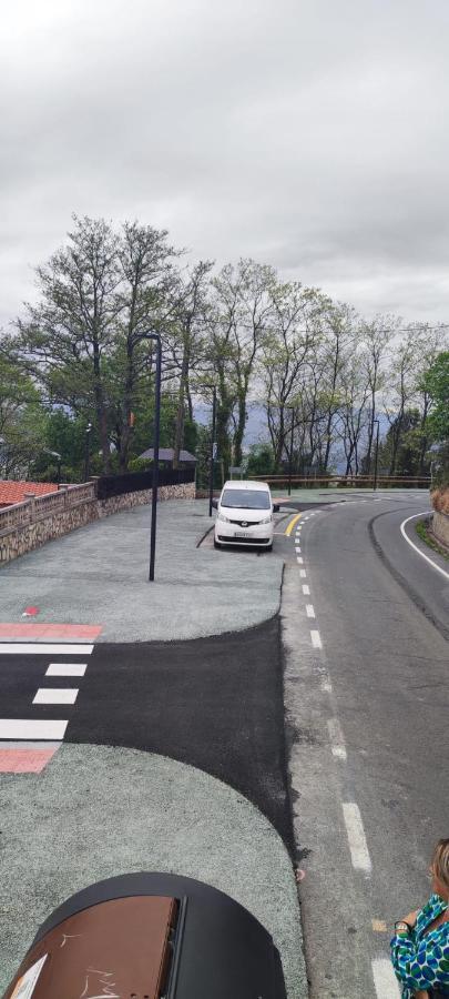 Hotel Artxanda Bilbao, Parking Gratuito En El Exterior Junto Al Hotel (Adults Only) Ngoại thất bức ảnh