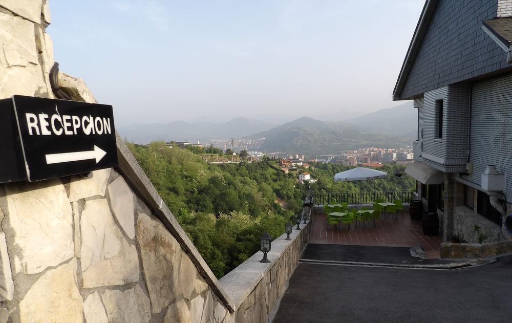 Hotel Artxanda Bilbao, Parking Gratuito En El Exterior Junto Al Hotel (Adults Only) Ngoại thất bức ảnh